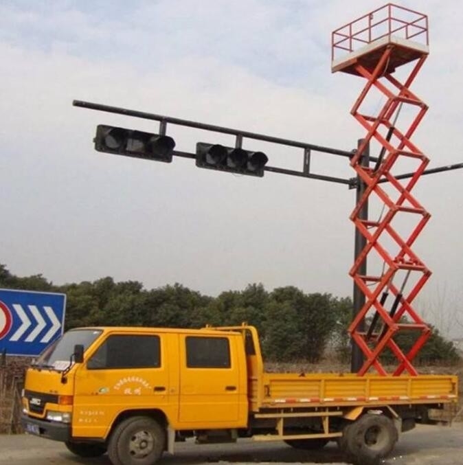 12 Meters Lifting Height Fixed on Truck Scissor Lift with 500Kg Loading Capacity