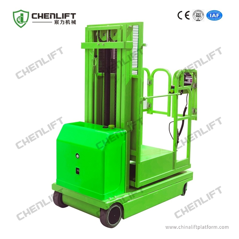 2.7 - 4.5m Self Propelled Electric Order Picker Machine Use In Warehouse